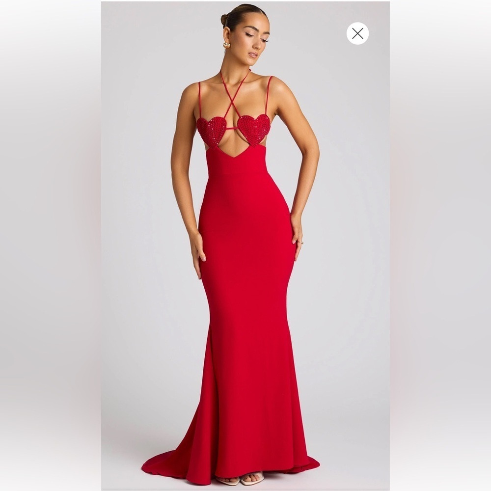 OH POLLY SERENA Embellished Heart Cup Detail Evening Gown Fire Red (US 6 UK 10)